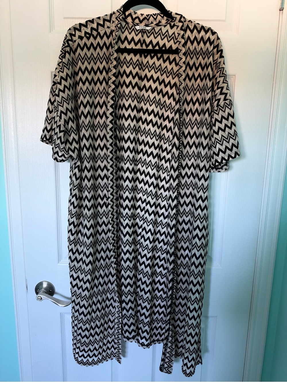 Penningtons Black and White Chevron Open-Front Cardigan
